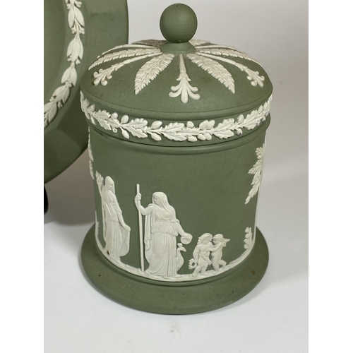 109 - A GROUP OF THREE WEDGWOOD GREEN JASPERWARE ITEMS, OLYMPUS TOBACCO JAR, JULIUS CAESAR TABLE LIGHTER A... 