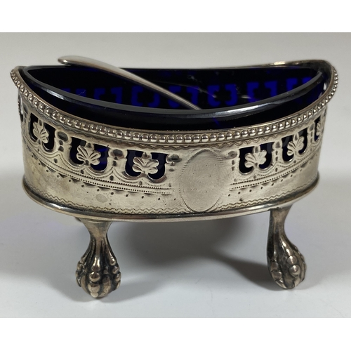 20 - A GEORGE III SILVER OPEN SALT ON BALL 
 AND CLAW FEET WITH BLUE GLASS LINER AND LATER HALLMARKED SIL... 