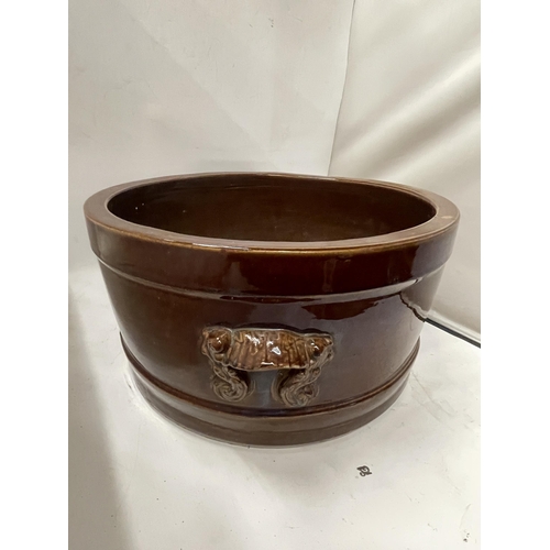 62 - A LARGE VINTAGE BROWN TREACLE GLAZE STONEWARE BOWL, DIAMETER 39CM