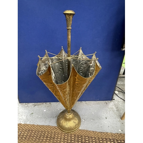 93 - A VINTAGE BRASS UMBRELLA DESIGN STICK STAND