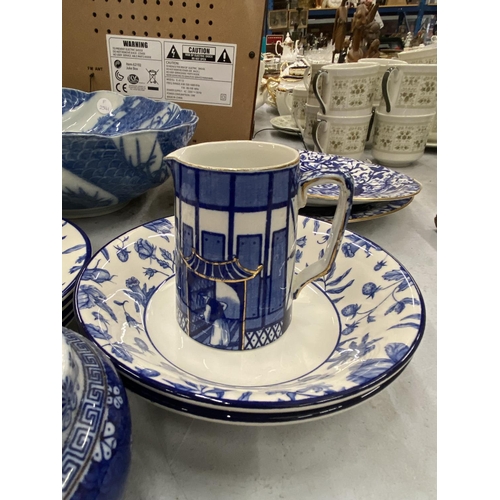 156 - A QUANTITY OF BLUE AND WHITE CERAMICS TO INCLUDE A SHELLEY 'CLOISELLO' WARE BOWL, ETC