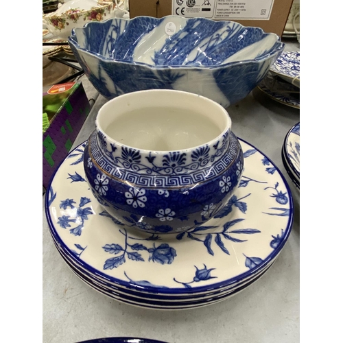 156 - A QUANTITY OF BLUE AND WHITE CERAMICS TO INCLUDE A SHELLEY 'CLOISELLO' WARE BOWL, ETC