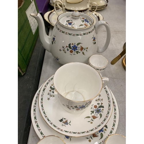 239 - A SHELLEY 'CHELSEA' PATTERN PART TEA SET, TEAPOT, CREAM JUG, CUPS AND SAUCERS ETC