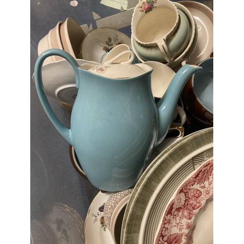 816 - A BOX OF ASSORTED CHINA, JOHNSON BROS, DENBY ETC