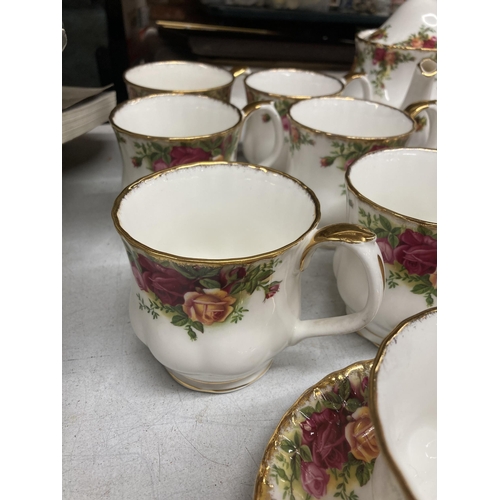 842 - A ROYAL ALBERT OLD COUNTRY ROSES TEA SET WITH BOTH COFFEE POT AND TEAPOT