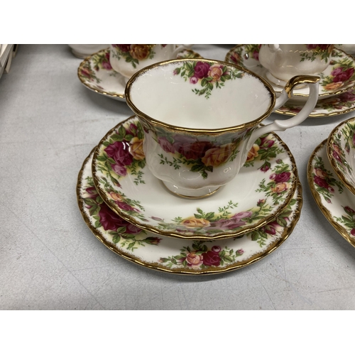 842 - A ROYAL ALBERT OLD COUNTRY ROSES TEA SET WITH BOTH COFFEE POT AND TEAPOT