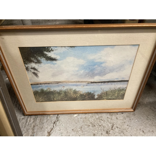 890 - A MIXED GROUP OF FRAMED PRINTS, PENCIL SIGNED BOB RICHARDSON PRINT ETC