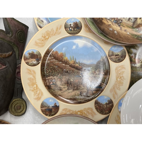 275 - A LARGE QUANTITY OF CABINET/WALL PLATES TO INCLUDE RURAL SCENES