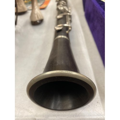 369 - A VINTAGE CLARINET