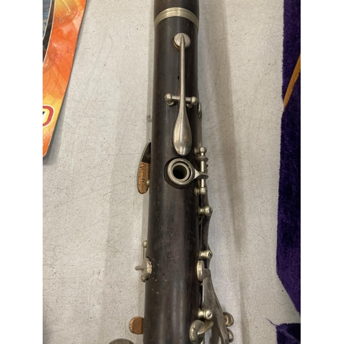 369 - A VINTAGE CLARINET