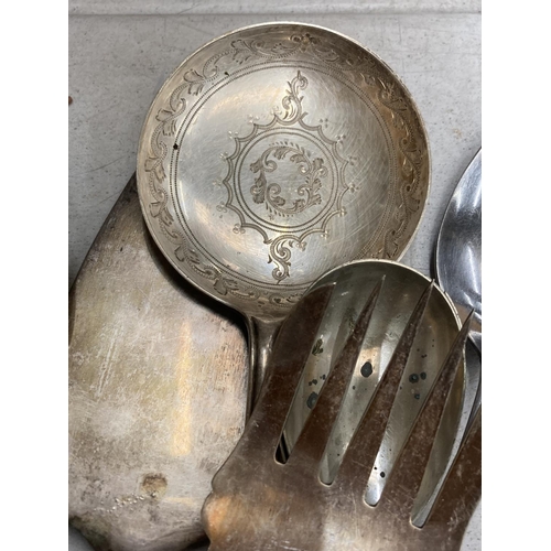 378 - A GROUP OF VINTAGE SILVER PLATED FLATWARE