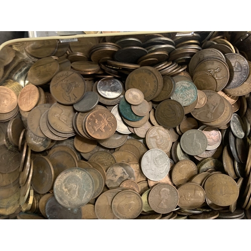 492 - A LARGE QUANTITY OF PRE-DECIMAL COINS TO INCLUDE PENNIES, THREEPENNY BITS, HALF PENNIES, ETC PLUS FO... 