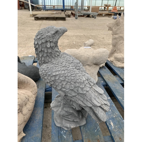 80 - A CONCRETE GARDEN ORNAMENT IN THE FORM OF AN EAGLE NO VAT