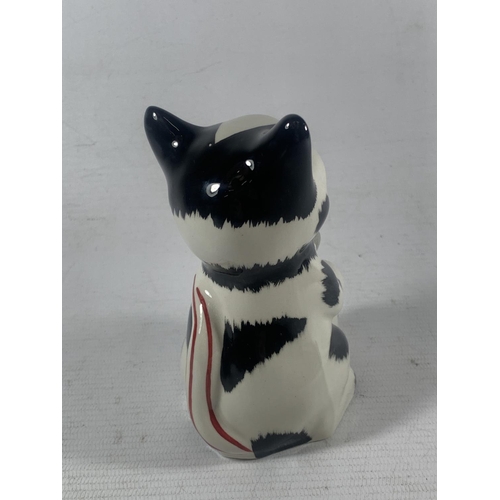 712 - A LORNA BAILEY HAND PAINTED AND SIGNED TUNA CAT