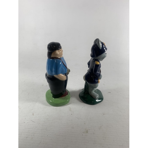 755 - TWO WADE FIGURES TO INCLUDE 1998 BUFFALO FAIR SPECIAL AND ARTHUR HARE