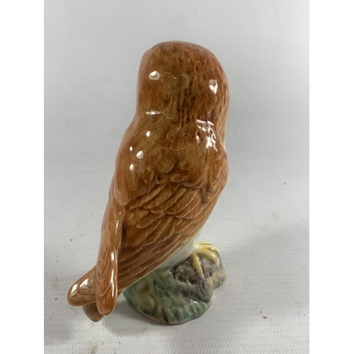 759 - A BESWICK FIGURE OF A BARN OWL