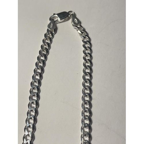 644A - A SILVER FLAT LINK NECKLACE LENGTH 20 INCHES