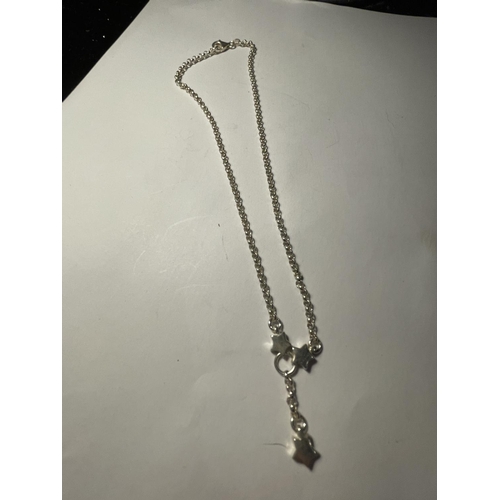 652A - A SILVER BELCHER CHAIN WITH STAR PENDANTS