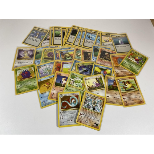 106 - A COLLECTION OF 1999 WOTC POKEMON TRADING CARDS, GYM HEROES HOLOS, SHADOWLESS, BASE SET, JUNGLE, FOS... 