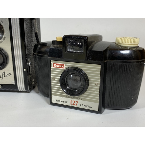 118 - THREE VINTAGE KODAK CAMERAS - BROWNIE 44A, DUAFLEX & BROWNIE 127