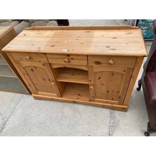 2810 - A MODERN PINE SIDEBOARD, 53