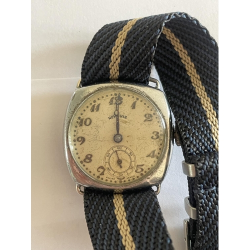 529 - A VINTAGE SILVER WATCH NOT WORKING