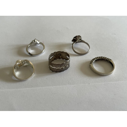 548 - FIVE VARIOUS SILVER RINGS