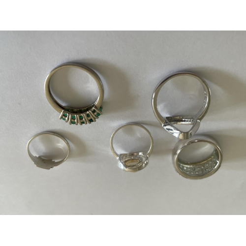 580 - FIVE VARIOUS SILVER RINGS