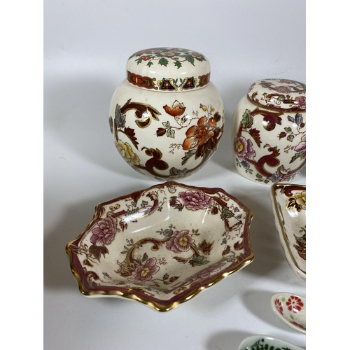 106 - A GROUP OF CERAMICS TO INCLUDE MASONS RED MANDALAY, COALPORT STRAWBERRY GINGER JAR ETC