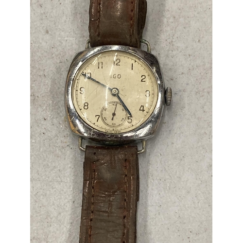 160 - A VINTAGE TRENCH WATCH (NOT WORKING)