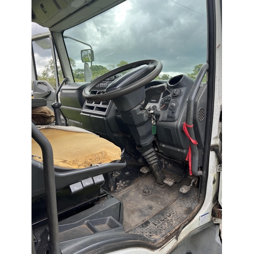 205 - IVECO TIPPER WAGON & ATLAS CRANE (1996) MX07OOJ FIRST REG 24/05/07 151074KM (APPROX 95000 MILES) MOT... 