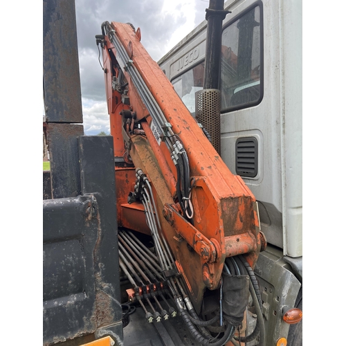 205 - IVECO TIPPER WAGON & ATLAS CRANE (1996) MX07OOJ FIRST REG 24/05/07 151074KM (APPROX 95000 MILES) MOT... 