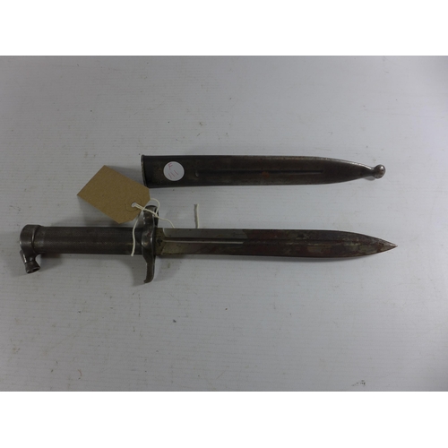 377 - A SWEDISH 1896 PATTERN BAYONET AND SCABBARD, 21CM BLADE