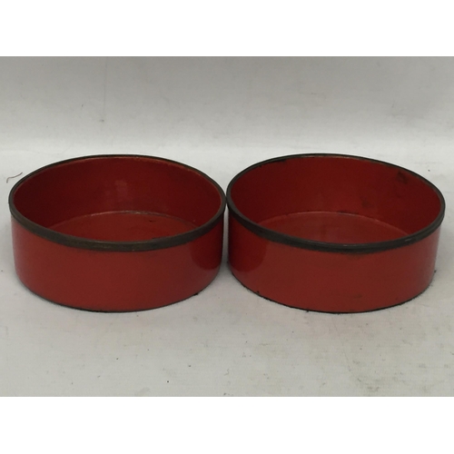 30 - A PAIR OF GEORGIAN RED LACQUERED WINE COASTERS