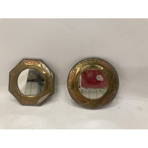 208 - TWO SMALL BRASS AND COPPER MIRRORS DIAMETER 8.5CM