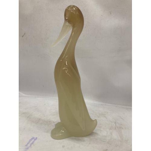 236 - A LARGE GLASS MODEL OF A BIRD HEIGHT 33CM