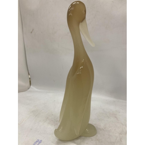 236 - A LARGE GLASS MODEL OF A BIRD HEIGHT 33CM