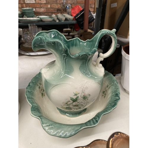 922 - TWO VINTAGE WASH JUG AND BOWL SETS AND A SMALL GROUP OF PEWTER ITEMS