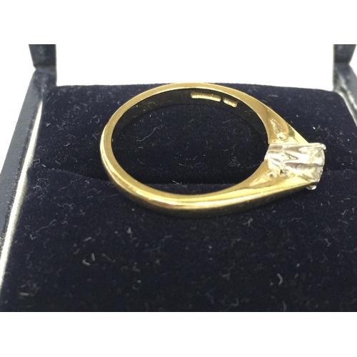 506 - AN 18CT GOLD RING WITH SOLITAIRE - SIZE L