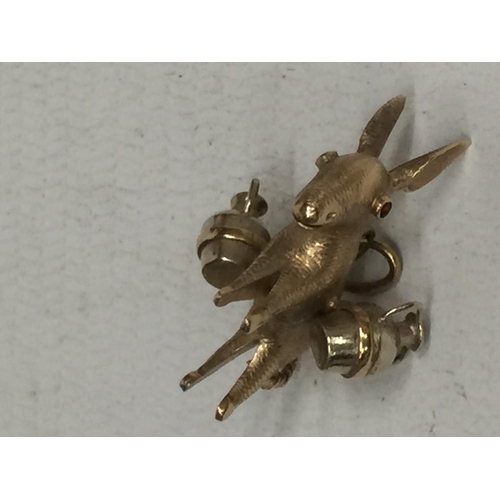 516 - A 9 CARAT GOLD DONKEY CHARM GROSS WEIGHT 3.52 GRAMS