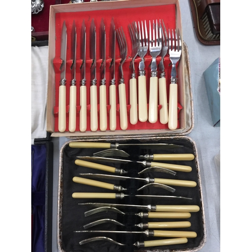 287 - A QUANTITY OF BOXED VINTAGE FLATWARE