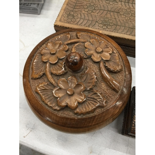 474 - A QUANTITY OF TREEN BOXES TO INCLUDE A SMALL CANTILEVER SEWING BOX, A CARD BOX, A TRINKET BOX WITH T... 