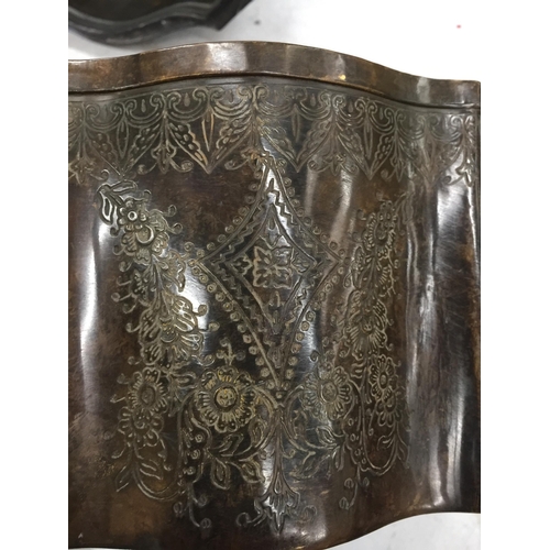 475 - A VINTAGE METAL TEA CADDY WITH FOLIATE ETCHING TO THE BASE AND A PINEAPPLE FINIAL