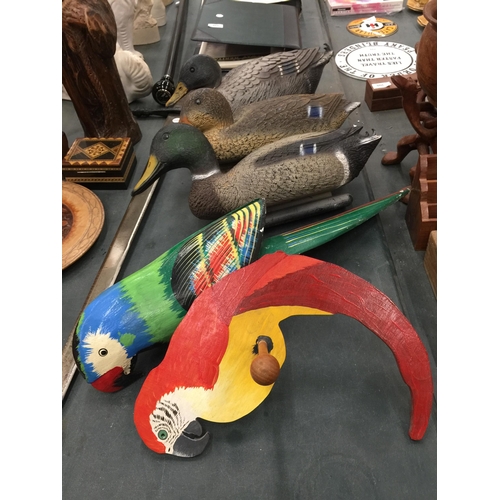 481 - THREE MALLARD DECOY DUCKS AND TWO WOODEN PARROTS