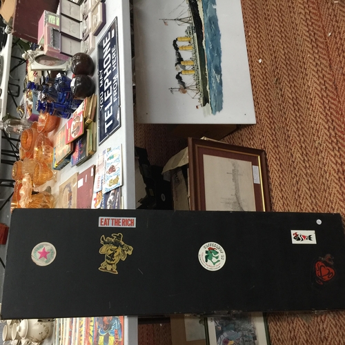 500 - A VINTAGE HARD GUITAR CASE WITH STICKERS