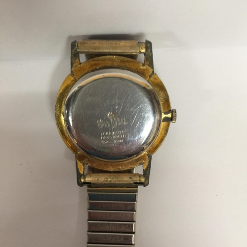 671 - A VINTAGE MUDU 17 JEWEL WATCH