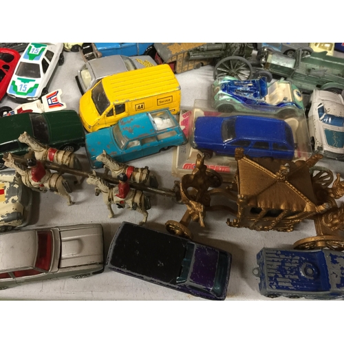 962 - A LARGE GROUP OF TOYS, DIECAST VEHICLES, EDDIE STOBART BOXED TRUCK ETC