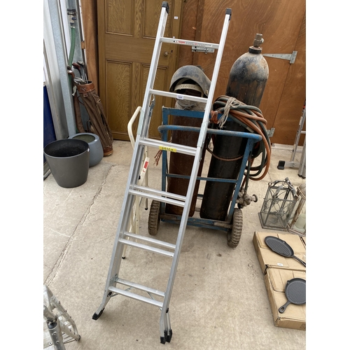 AN ASSORTMENT OF LADDERS TO INCLUDE AN ALUMINIUM ABRU THREE WAY LADDER