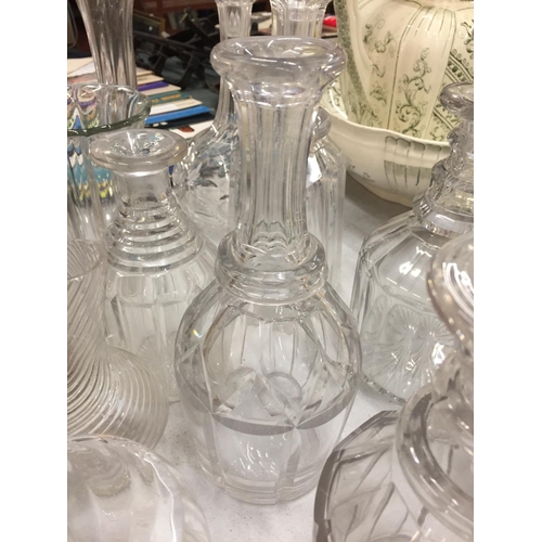 862 - A COLLECTION OF GEORGIAN DECANTERS AND OTHER GLASSWARES