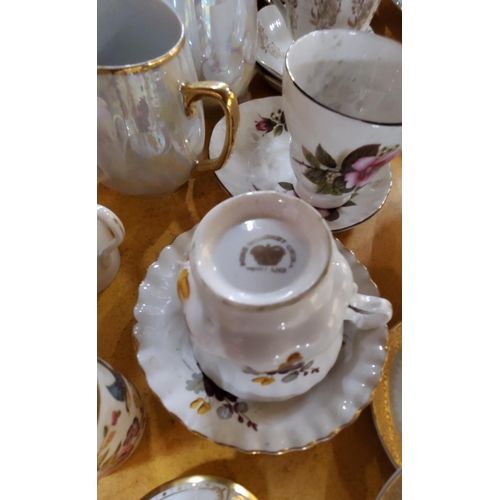 846 - A LARGE QUANTITY OF CERAMICS AND CHINA TO INCLUDE CABINET PLATES,  CHINA CUPS AND SAUCERS, PIN DISHE... 